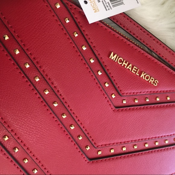 Last one ✨Michael Kors Ellis XL wristlet - Picture 3 of 6